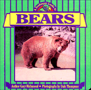 A Zookeeper Looks at Bears - Richmond, Gary