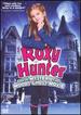 Roxy Hunter & the Mystery of T