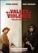 In a Valley of Violence (Bilingual)