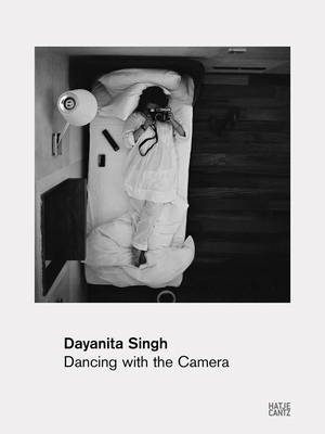 Dayanita Singh: Dancing with my Camera - Singh, Dayanita (Photographer), and Rosenthal, Stephanie (Text by), and Cole, Teju (Text by)