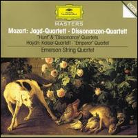 Mozart: Hunt & Dissonance Quartets; Haydn: Kaiser Quartet [European Import] - 