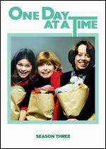 One Day at a Time: Season 03 - 