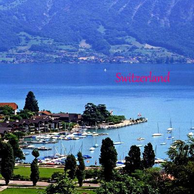 Switzerland: Switzerland In Pictures - Roberts, Cindy K